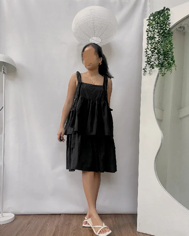 Insane quality black babydoll tiered dress Tunics Plaid country