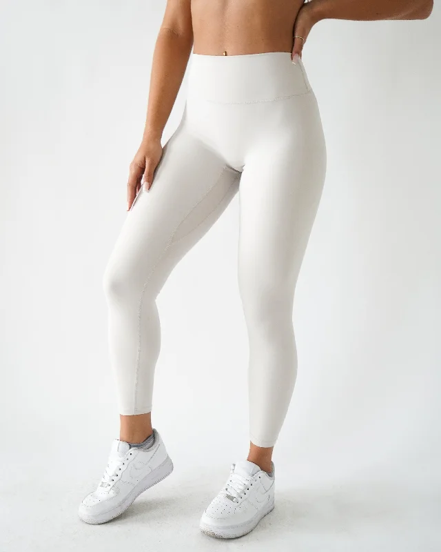 Adapt Leggings - Pearl Trendy Digital Print Leggings