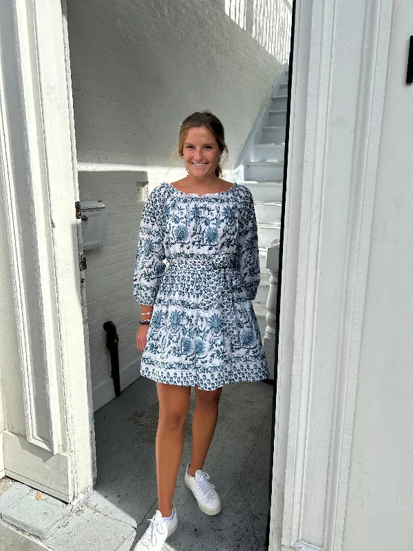 Faye Belted Dress Blue and White Floral Tunics Winter warm