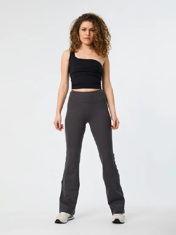 Girlfriend Collective Compressive Flare Legging - Moon Trendy Seamless Sports Leggings