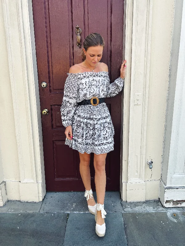 Faye Belted Dress Brown and White Floral Tunics Running lightweight