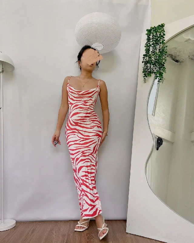 fave BERSHKA red self tie open back dress Tunics Prom sequined